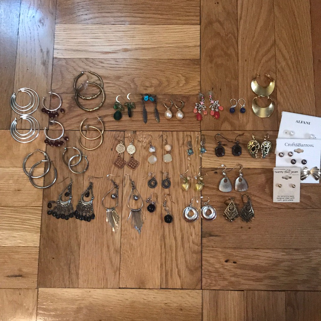 Earring Bundle (30 Items)
